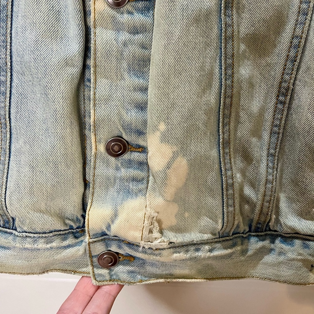 Rare Budweiser Distressed Light Blue Denim Jacket w/Embroidered Tiger Size M/L - Picture 12 of 16